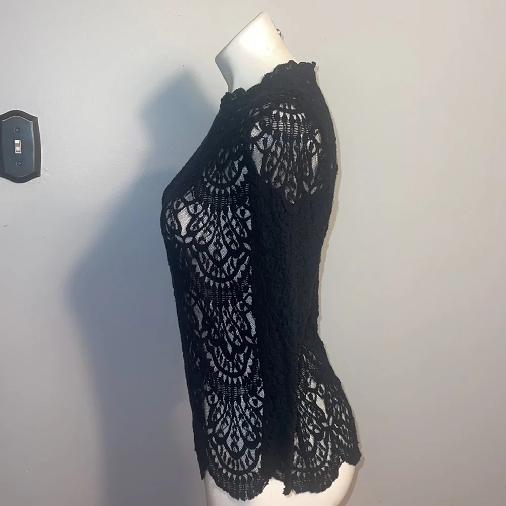 Zara ladies black scalloped lace tunic top. Size medium.